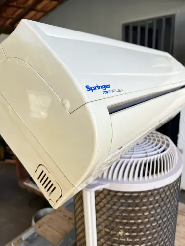 SPRINGER MIDEA MAXIFLEX 12000 BTUS