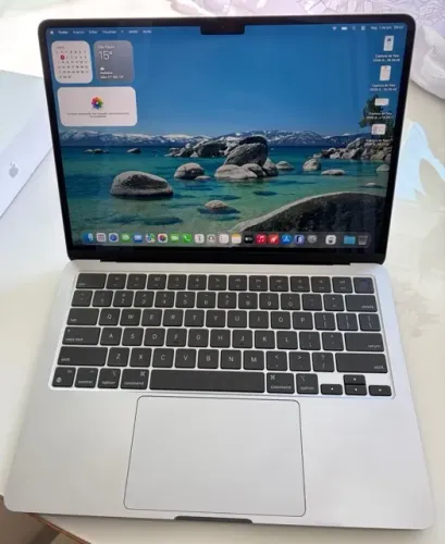 MacBook Air M2 13" 512 SSD / 8 GB - Muito novo!