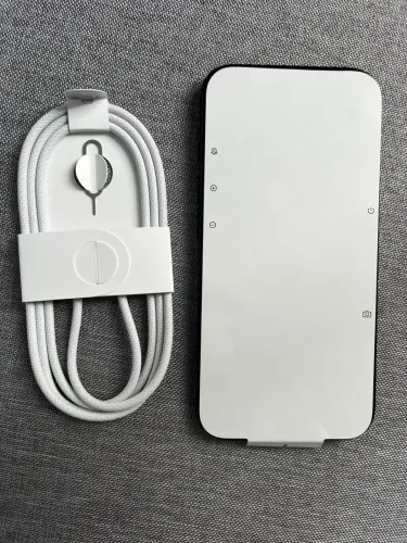 iPhone 16 256GB