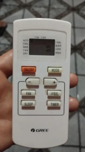 Ar-Condicionado de Janela Gree com Controle Remoto - Ótimo Estado (Motivo Viagem)