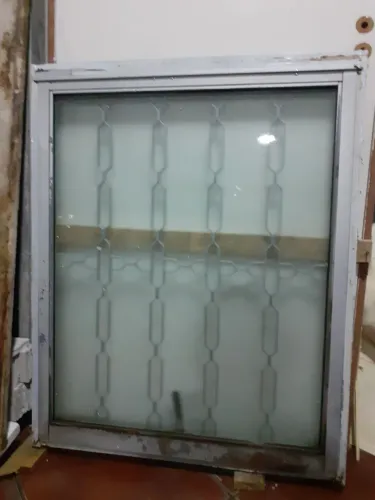 Janela de aço Sasazaki 