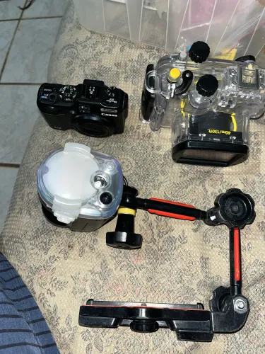 Camera e caixa estanque 