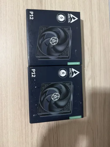 2 Ventoinhas Artic P12 - Lacradas