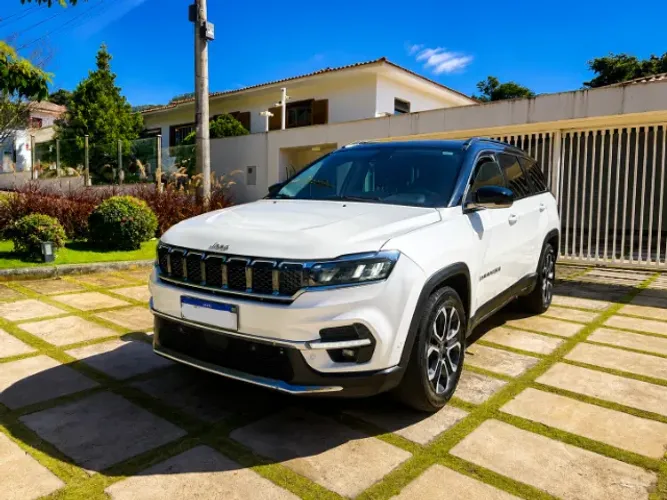 Jeep Commander Limited T270 1.3 TB Flex AUT 2023