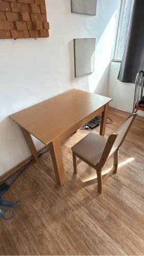 Mesa mdf e 4 cadeiras