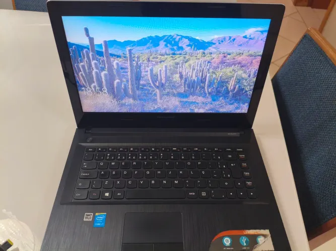 Notebook usado excelente estado cinza Lenovo Intel i7 8g Ram 14pol