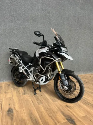 TRIUMPH TIGER 1200 RALLY EXPLORER
