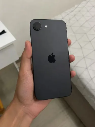 IPHONE 16e 128GB - Preto