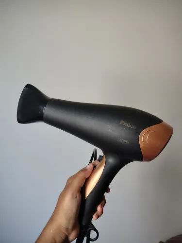 Secador de cabelo