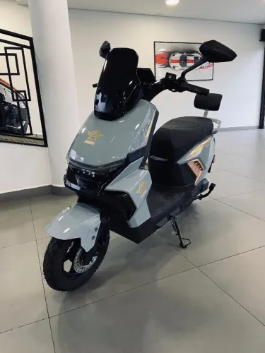 Scooter eletrica AG28