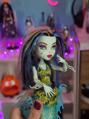 Frankie Monster High Assustadora Barreira de Corais
