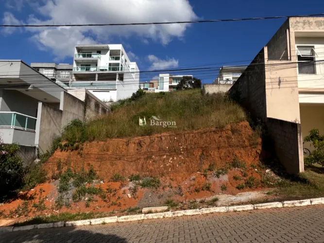 Lote terreno a venda no Condomínio Via do Sol em Juiz de Fora
