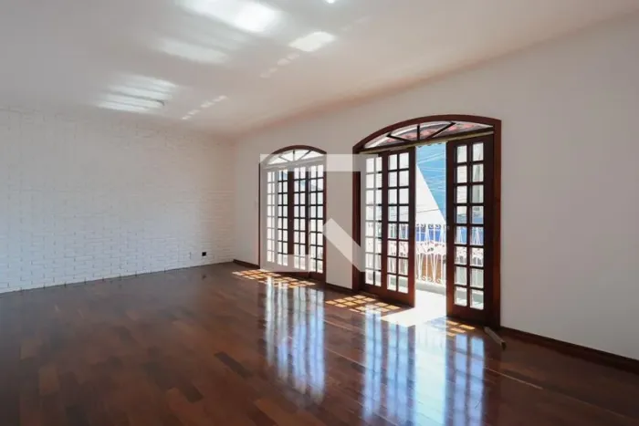 Casa à Venda - Vila Nova Cachoeirinha, 4 Quartos, 220 m2