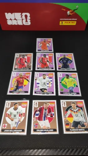 Kit lote com 10 figurinhas legends copa 2026 - Vini Jr, Yamal, Haaland, Wirtz, Bellingham