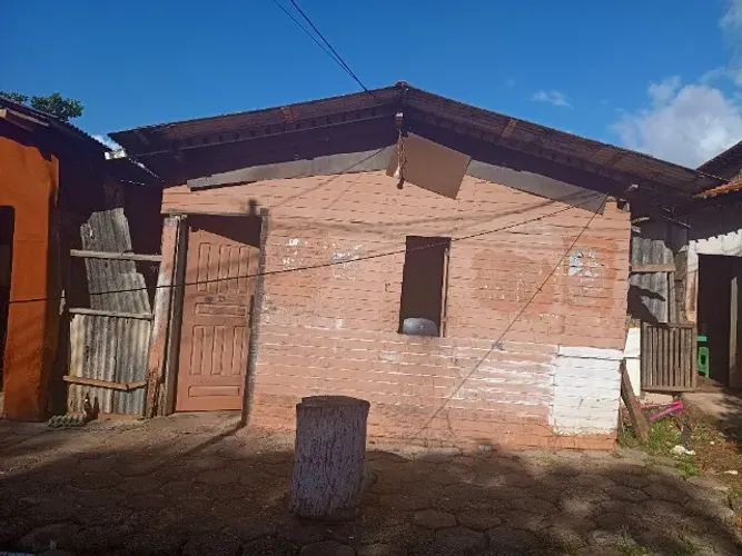 Tô vendendo um terreno aqui no renascença de uma invasão