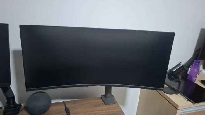 Monitor husky tempest 34, wqhd, 1ms 144hz em perfeito estado
