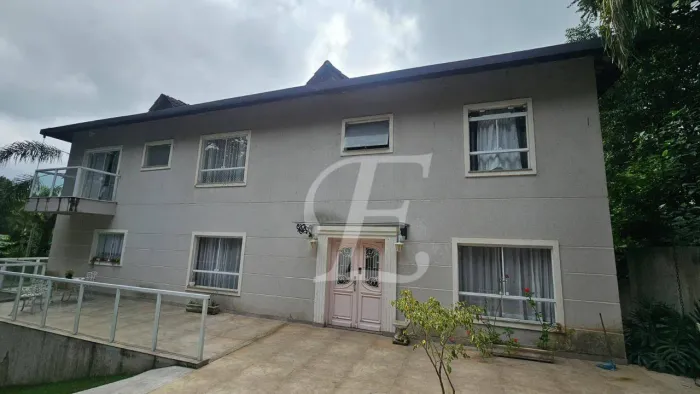 Sobrado com 3 dormitórios para alugar, 400 m² por R$ 14.016,00/mês - Serra da Cantareira -