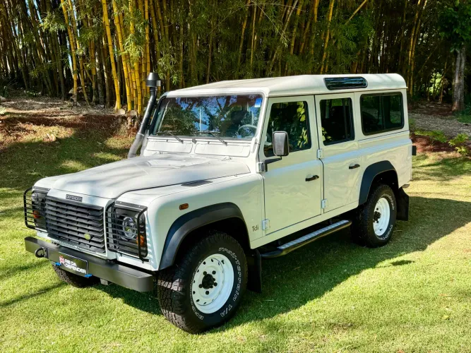 Land Rover Defender 110 TDI SW Diesel 2002