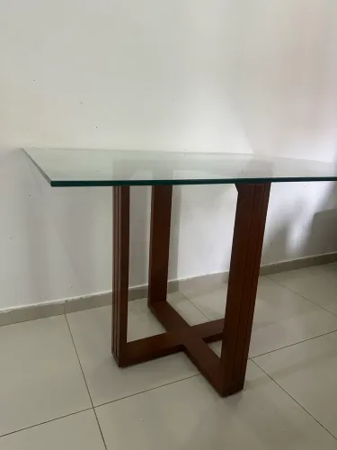 VENDO MESA SEMI-NOVA