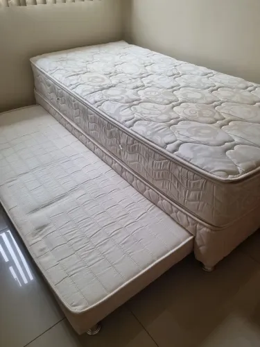 Camabox solteiro ortobom com colchão e cama auxiliar