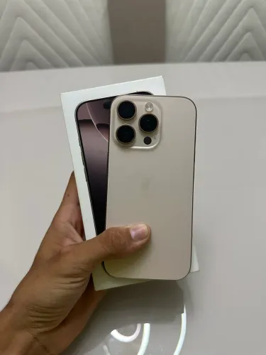 iPhone 16 pro 256gb desert