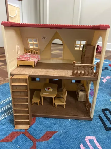 Casa Sylvanian Families Original + Móveis e Acessórios