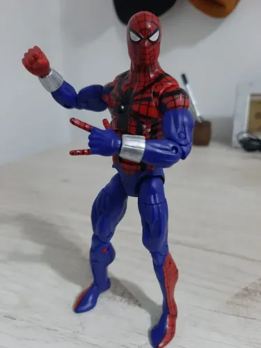 Boneco homem aranha 