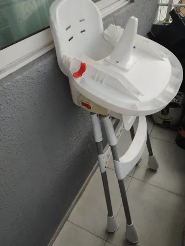 Cadeirinha de bebe para alimentação