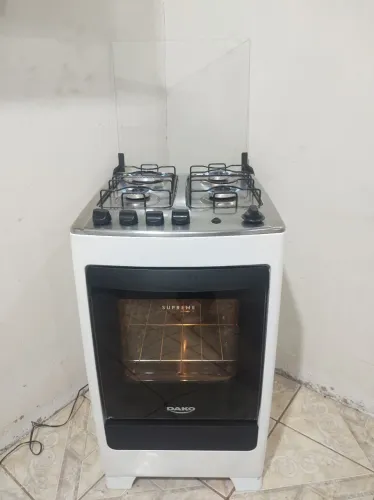 Vendo fogão 4 bocas Dako elétrico 
