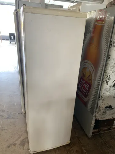Geladeira cônsul mini