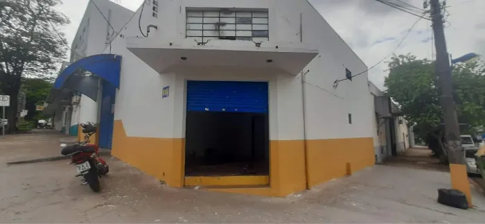 Salão para alugar no bairro Zona 05 ** OBS: O PROPRIETÁRIO ESTUDA DESCONTAR MELHORIAS A SE