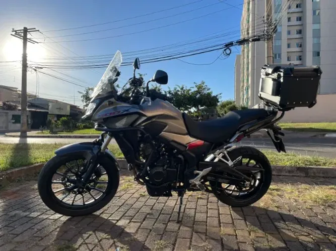 Vendo Honda CB 500X, ano 2022, com todas as revisões feitas na HONDA