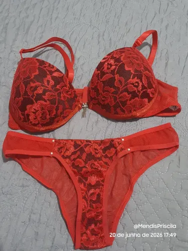 Lingerie Vermelha