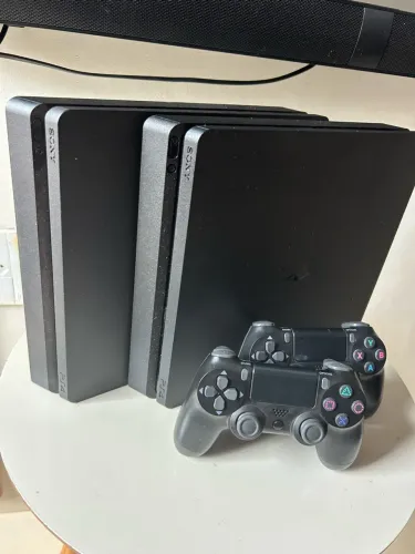 Lote 2 ps4 slim 1 tera 