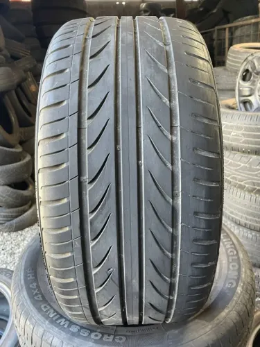 Pneu 255/35/20 Delinte