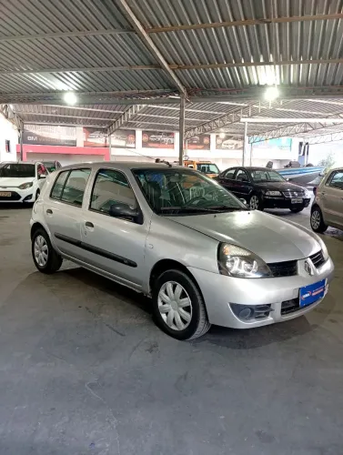 Renault Clio Hi-flex 1.0 16V 5P 2011
