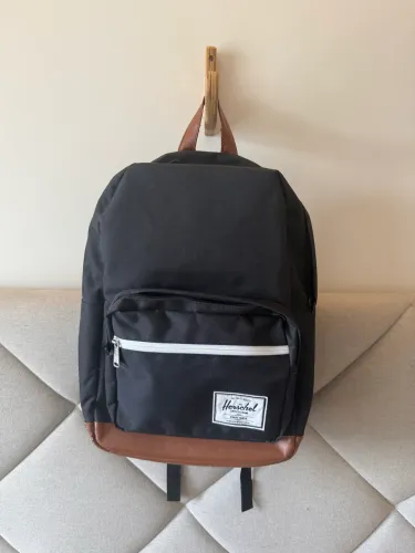 Mochila Herschel Pop Quiz Original 22L para Notebook 15?