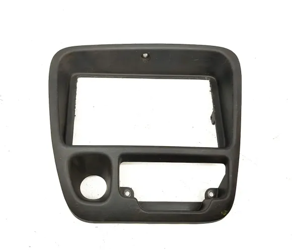 Moldura Acabamento Central Som Tracker G Vitara 51805