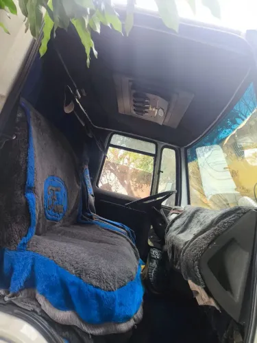 Ford cargo 815e