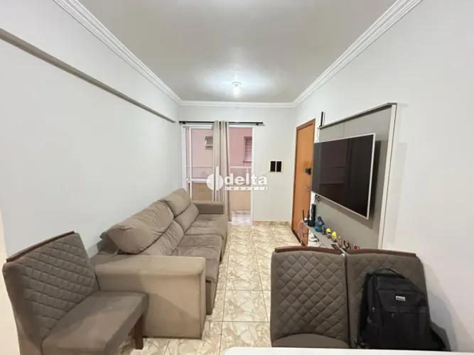 Apartamento com 2 quartos sendo 1 suíte disponível para locação no bairro Santa Mônica em