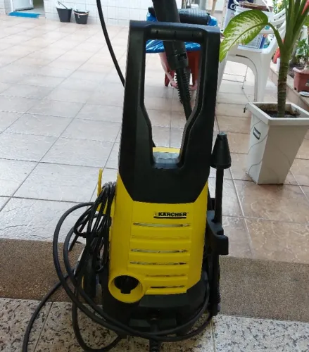Lava jato Karcher K2 350 plus novinho