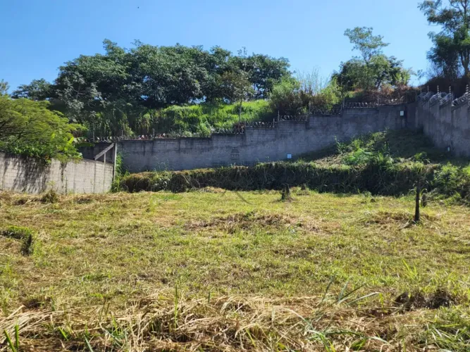 Oportunidade - Terreno em condomínio - Terras de Santa Helena - Jacareí - 1.000m².