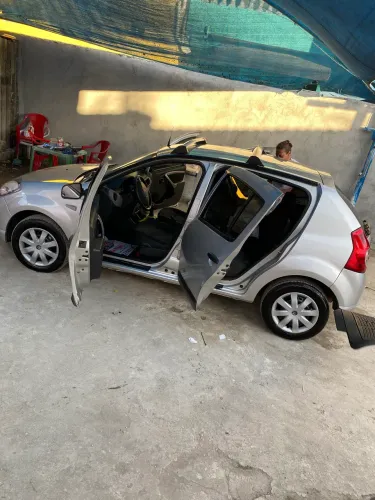 Renault Sandero Expression Hi-flex 1.6 8V 5P 2010