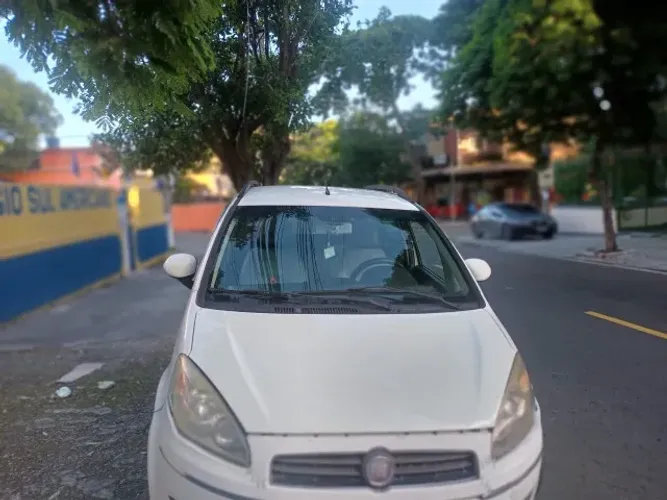 Fiat Idea Essence 1.6 Flex 16V 5P 2013