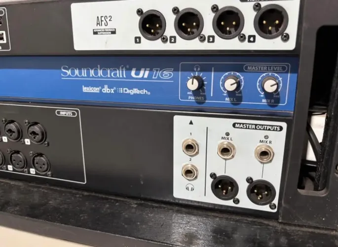 Soundcraft UI16 mesa de som digital