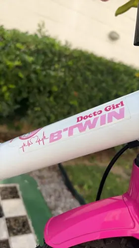 Vendo bicicleta infantil B'Twin Docto Girl da Decathlon