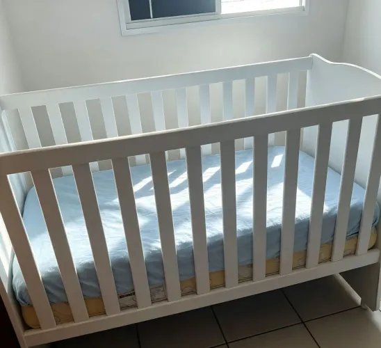 Berço  com  colchão da ortobom 