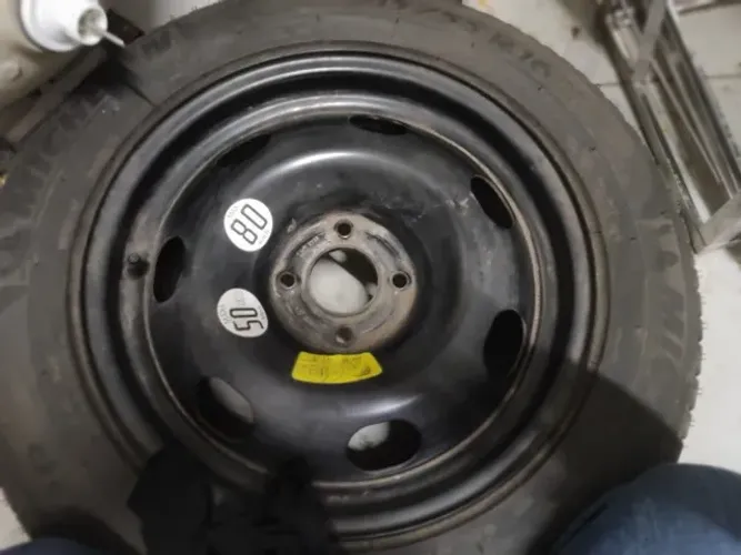 PNEU MICHELIN-215 55 R16-ESTEPE C4 PICASSO-ORIGINAL