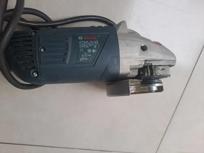 Vendo lixadeira bosch