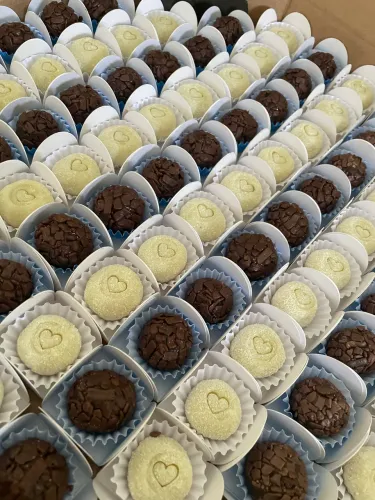 cento docinhos para festa